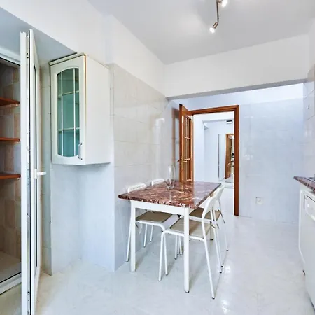 Lazynest - 2br Near Piata Alba Iulia Апартаменти Бухарест