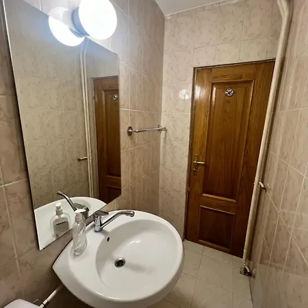 Lazynest - 2br Near Piata Alba Iulia Апартаменти