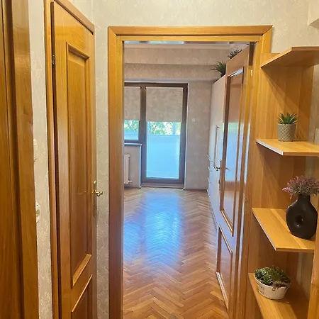 Lazynest - 2br Near Piata Alba Iulia *