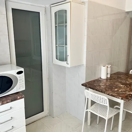 Lazynest - 2br Near Piata Alba Iulia Апартаменти *