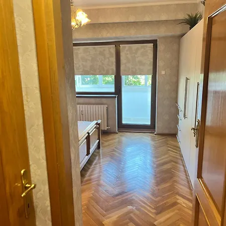 Lazynest - 2br Near Piata Alba Iulia Апартаменти *