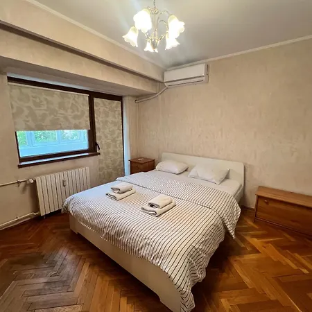 Lazynest - 2br Near Piata Alba Iulia * Бухарест